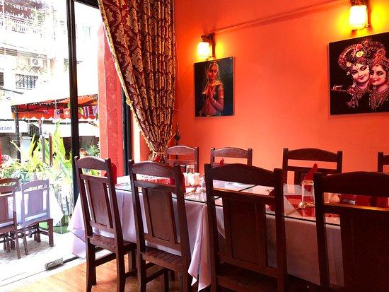 New Delhi II Indian Restaurant